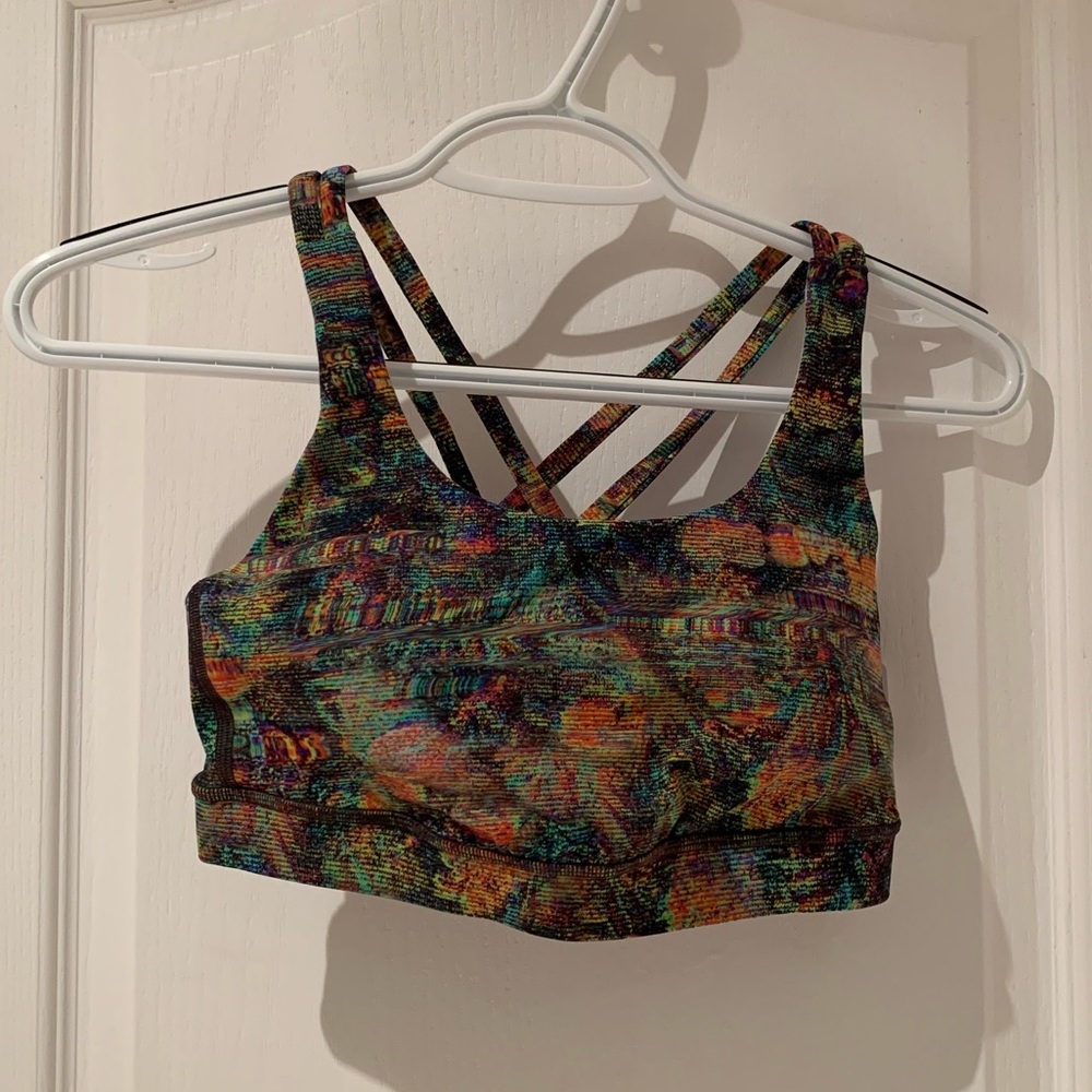 Lululemon sports bra